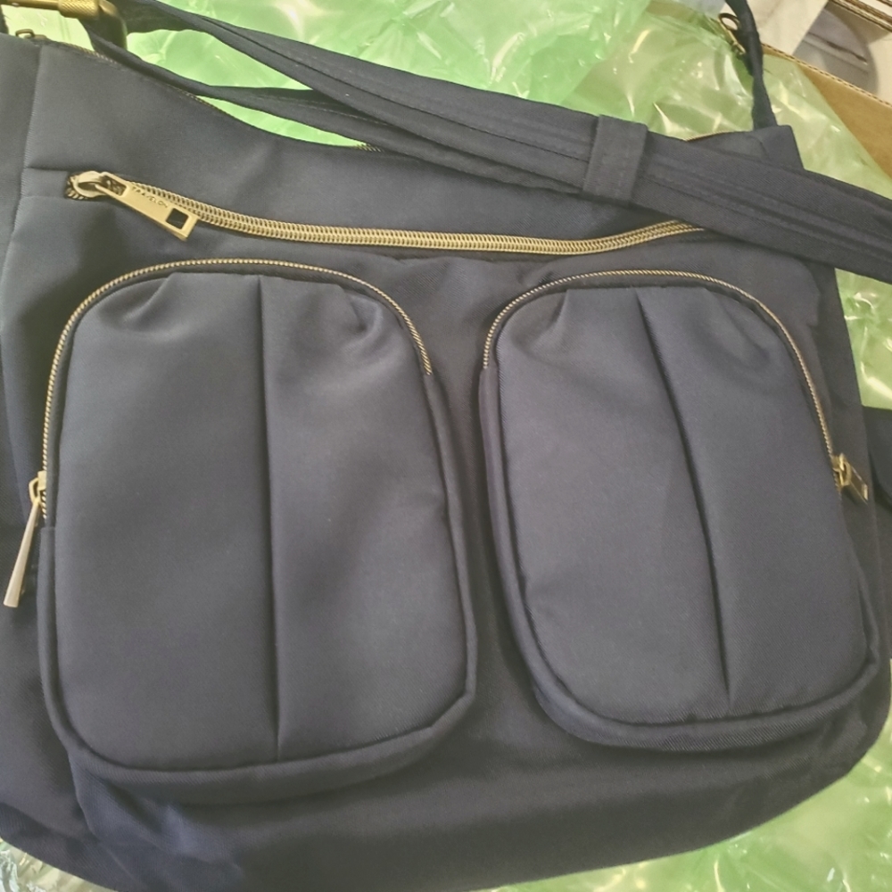 Purse and wallet